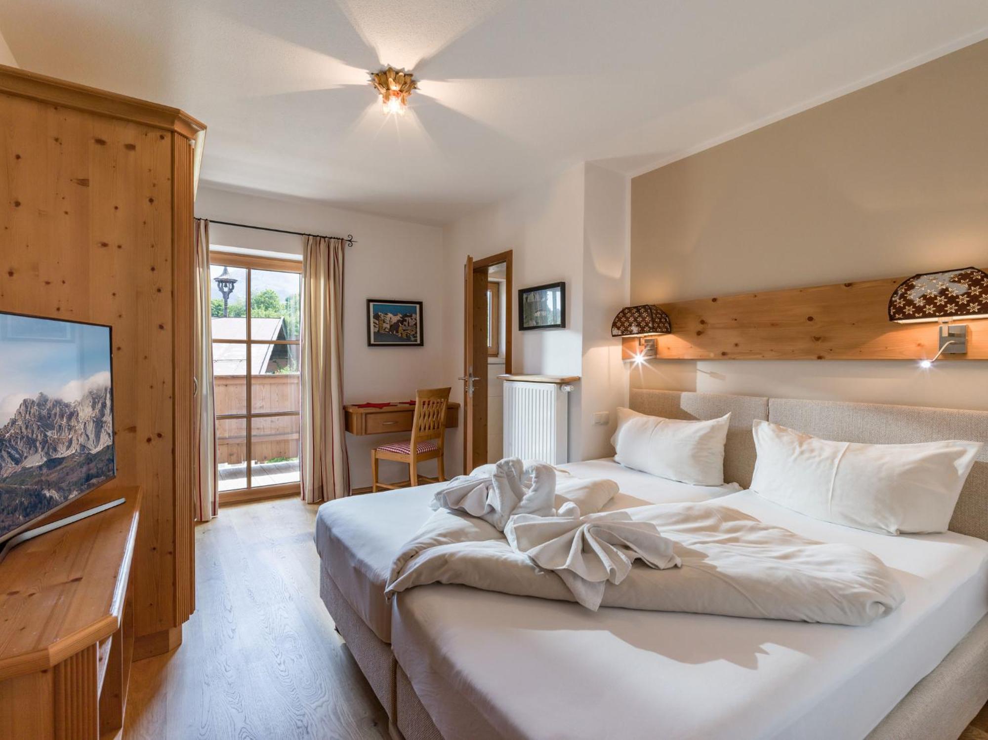 Landhaus Kitzhorn Appartement Hahnenkamm - By Nv-Appartements Kitzbühel Exterior foto